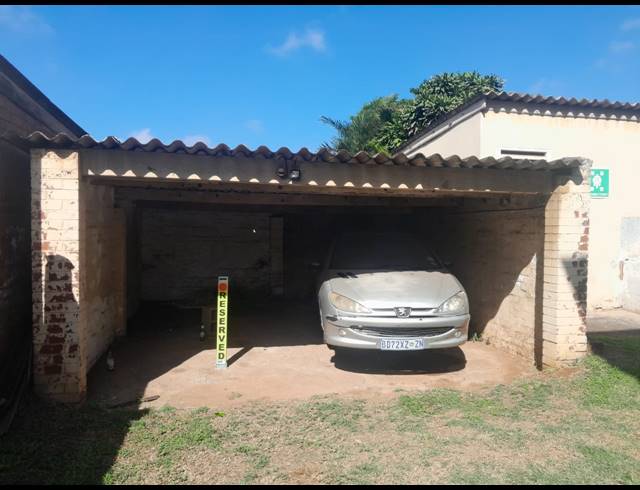 2 BEDROOM FLAT FOR SALE IN UMBILO